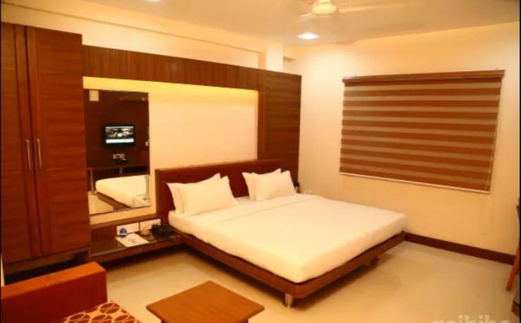 Hotel Gk Palace Bhopal Exterior foto