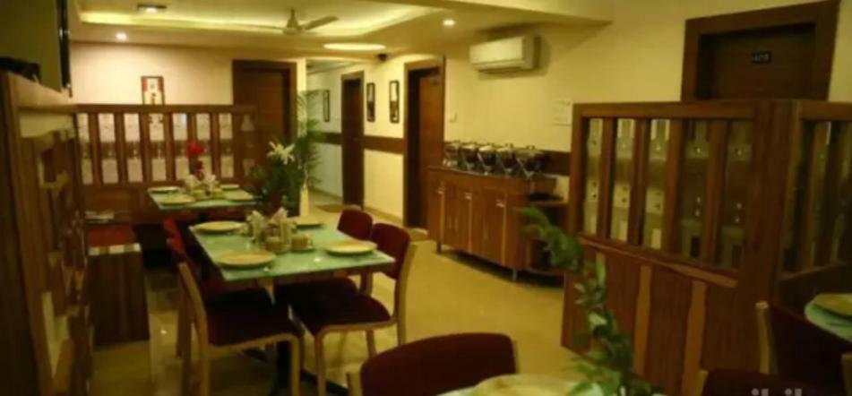 Hotel Gk Palace Bhopal Exterior foto